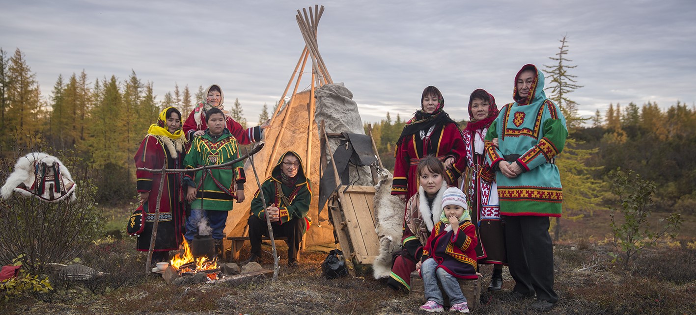 Политика в области взаимодействия с коренными малочисленными народами